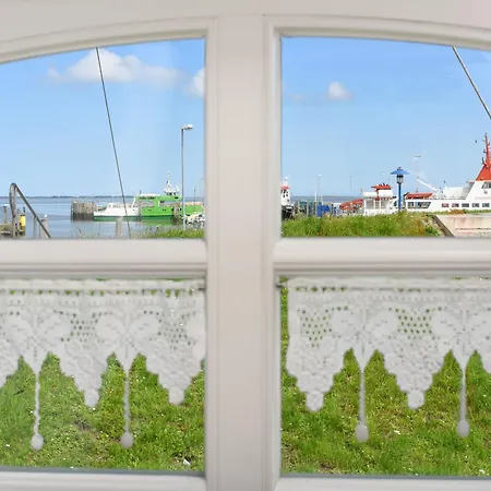 Im Haus Hafenjuwel Apartment Neuharlingersiel